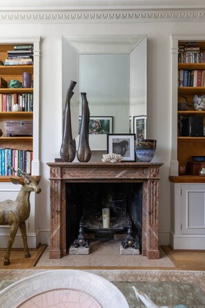 Interior - Lilyville Road III by onefinestay (London)