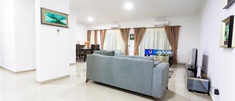 Televisión, futbolito