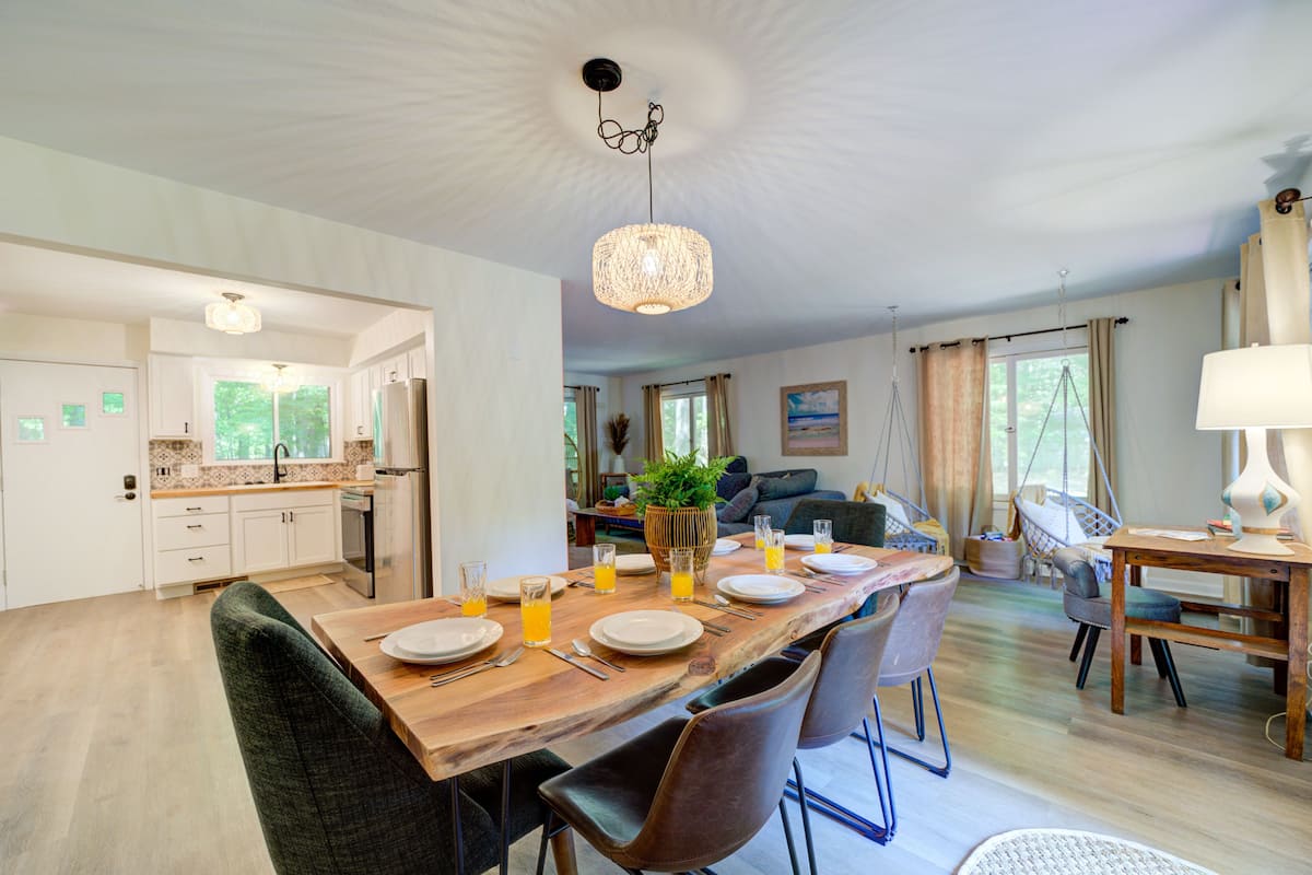 House | In-room dining