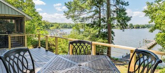 River Refresh - Waterfront with Spa on Placid Bay