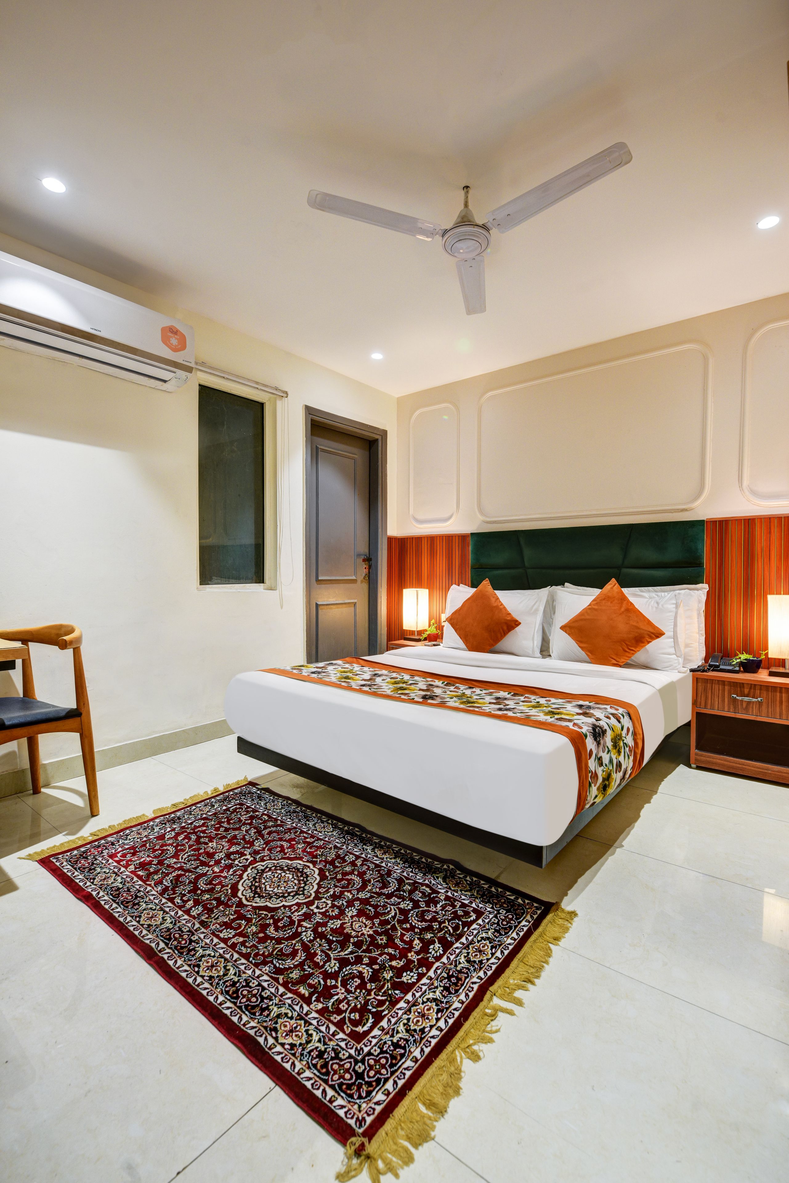 Deluxe Double Room | Hypo-allergenic bedding available, desk, laptop workspace, soundproofing