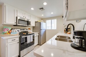 Apartment (1 Bedroom) | Interior - Scottsdale Vacation Rental: 1 Mi to Old Town! (Scottsdale)