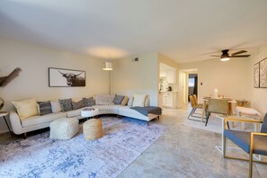Apartment (1 Bedroom) | Interior - Scottsdale Vacation Rental: 1 Mi to Old Town! (Scottsdale)