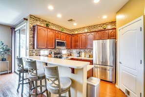 Interior - Tucson Getaway: 7 Mi to Saguaro National Park! (Tucson)