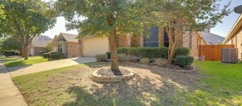 Covered Patio & Large Yard: Mansfield Home