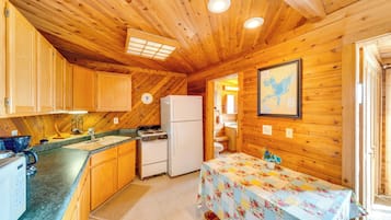 Stuga (2 Bedrooms) | Interiör