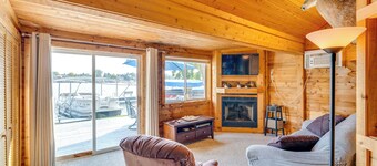 威斯康辛湖畔逃逸度假屋，附船塢及皮划艇