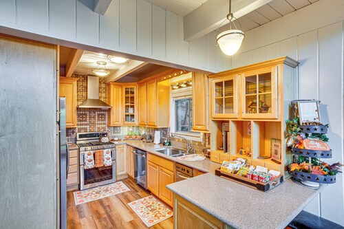 2 Mi to Skypark at Santa's Village: Family Cabin