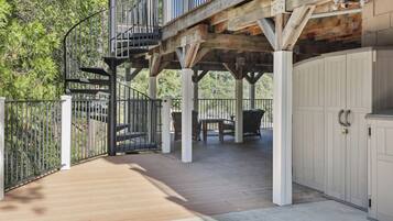 Rumah (6 Bedrooms) | Interior