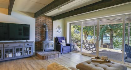 Silver Creek Vacation Rental on Mayfield Lake!