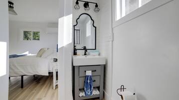 Cottage (1 Bedroom) | Interior