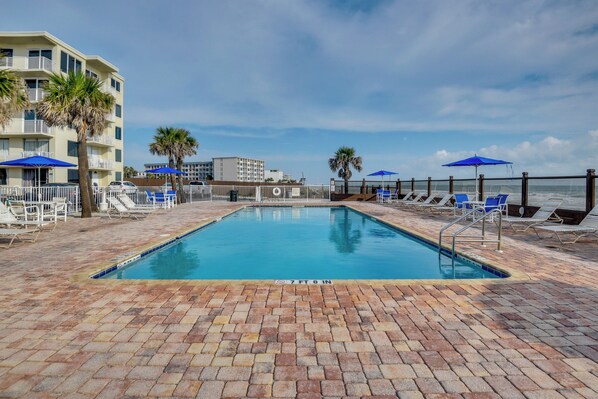 Apartment (0 Bedroom) | Front of property - Cozy Florida Getaway w/ Pool Access & Ocean Views! (Daytona Beach)