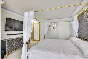 Apartment (0 Bedroom) | Interior - Cozy Florida Getaway w/ Pool Access & Ocean Views! (Daytona Beach)