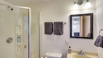 Apartment (0 Bedroom) | Interior