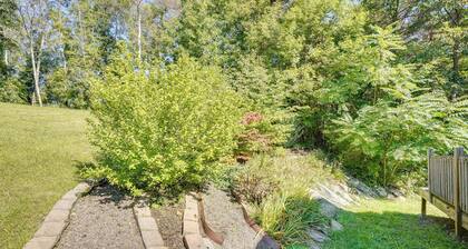 13 Mi to Catamount Mountain Resort: Studio w/ Deck