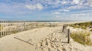 Interior - Renovated Seaside Park Cottage: Steps to Beach! (Seaside Park)