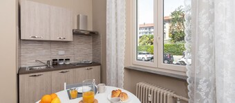 Cialdini 41 - Cialdini Apartment Close to the City
