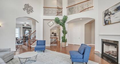 Bull Run Estate: Luxury Retreat W/ Scenic Views 6 Bedroom Home by RedAwning