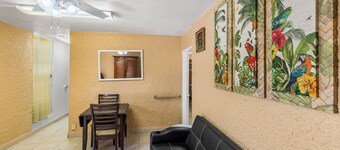 為你準備的舒適加勒比公寓 2 臥室公寓 by RedAwning