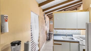 Condo, 1 Bedroom | Private kitchen | Fridge, oven, coffee/tea maker, toaster