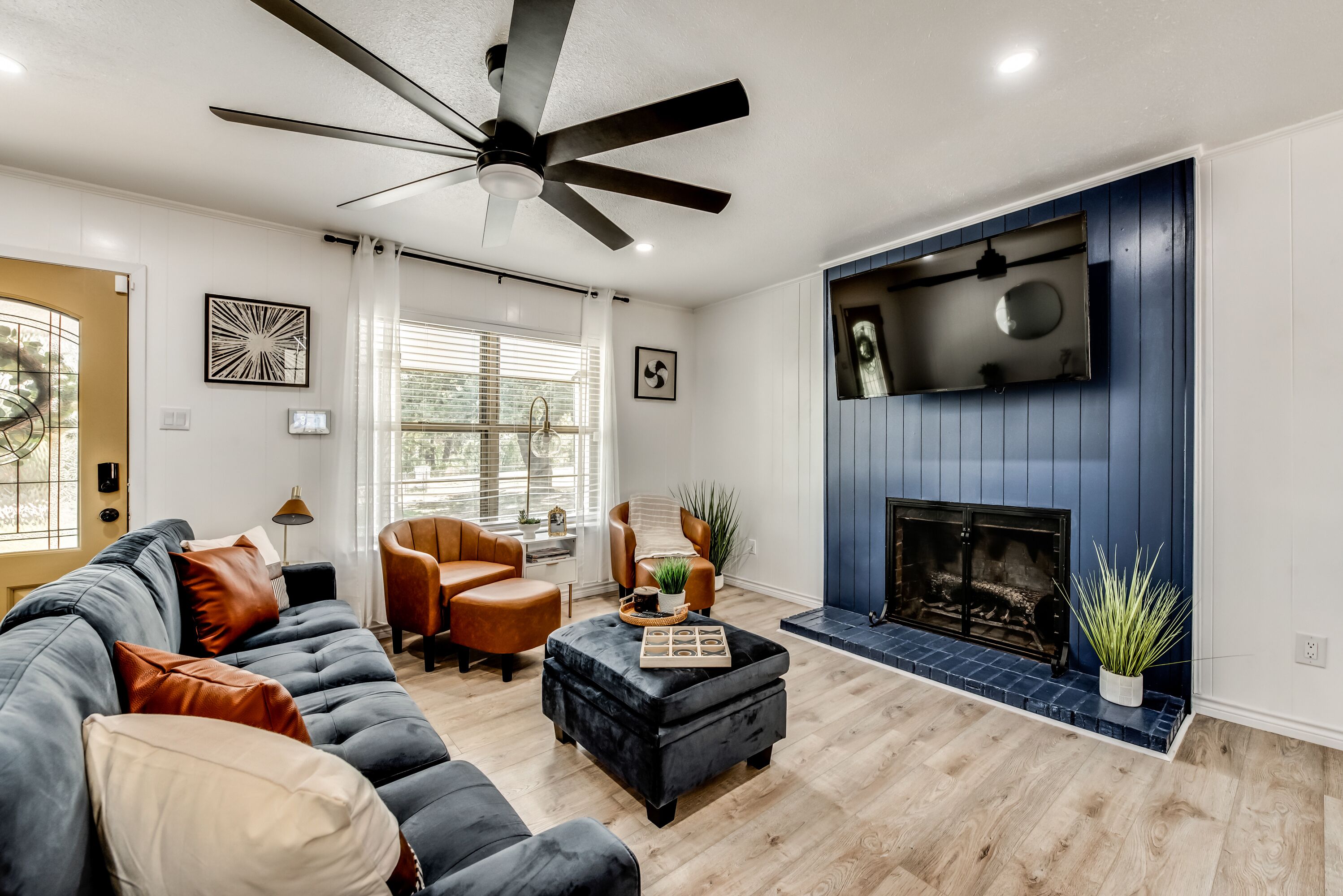 Smart TV, fireplace, video games