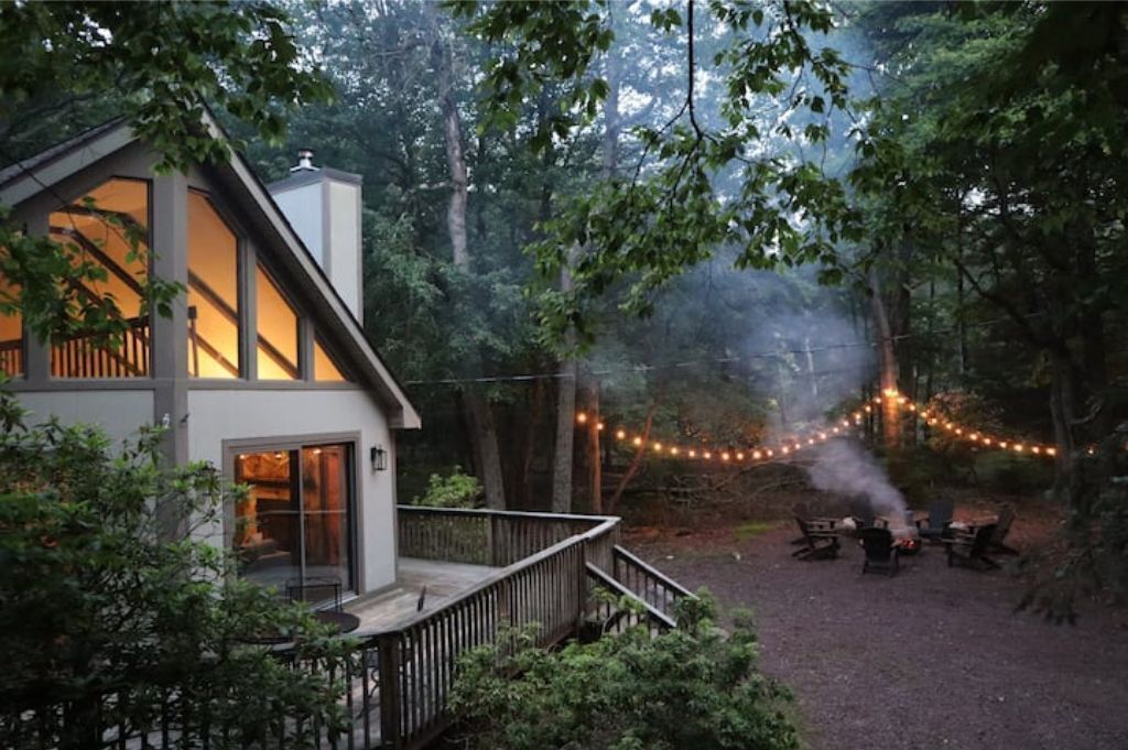 Luxe Lake Harmony Home Game Room Firepit Wifi