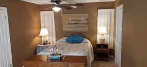 3 habitaciones, tabla de planchar con plancha y wifi 