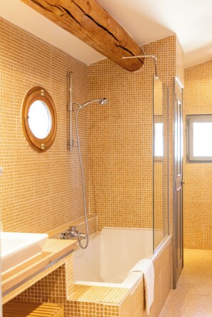Exclusive-Zimmer | Dusche im Bad
