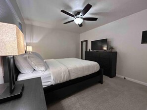 2 bedrooms, iron/ironing board, free WiFi, bed sheets