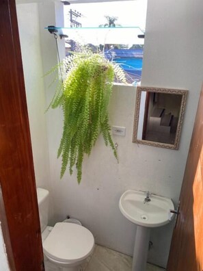 Standard Suite | Bathroom | Shower - Verde Hostel Ilhabela (Ilhabela)