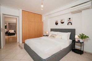 Luxury Apartment | 2 bedrooms, in-room safe, blackout curtains, iron/ironing board - Phaedrus Living Cozy Flat Koukaki (Athens)