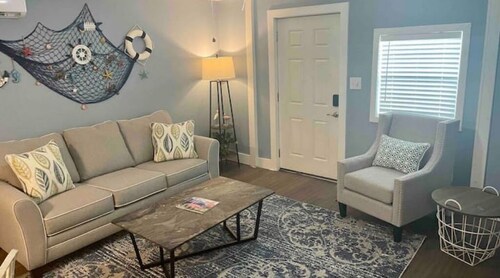 1.5 Blks 2 beach.Pet Friendly.Safe neighborhood near cruise terminal/Attractions