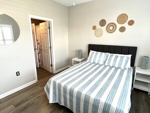 2 chambres, lit de bébé portatif, Wi-Fi, literie fournie