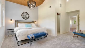 4 habitaciones, decoración personalizada y muebles diferentes