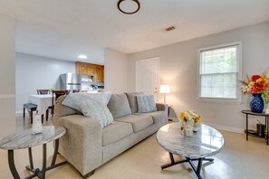 Smart TV - Cozy and Convenient
 (Cedartown)