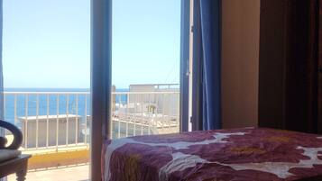 2 slaapkamers, een strijkplank/strijkijzer, wifi, beddengoed