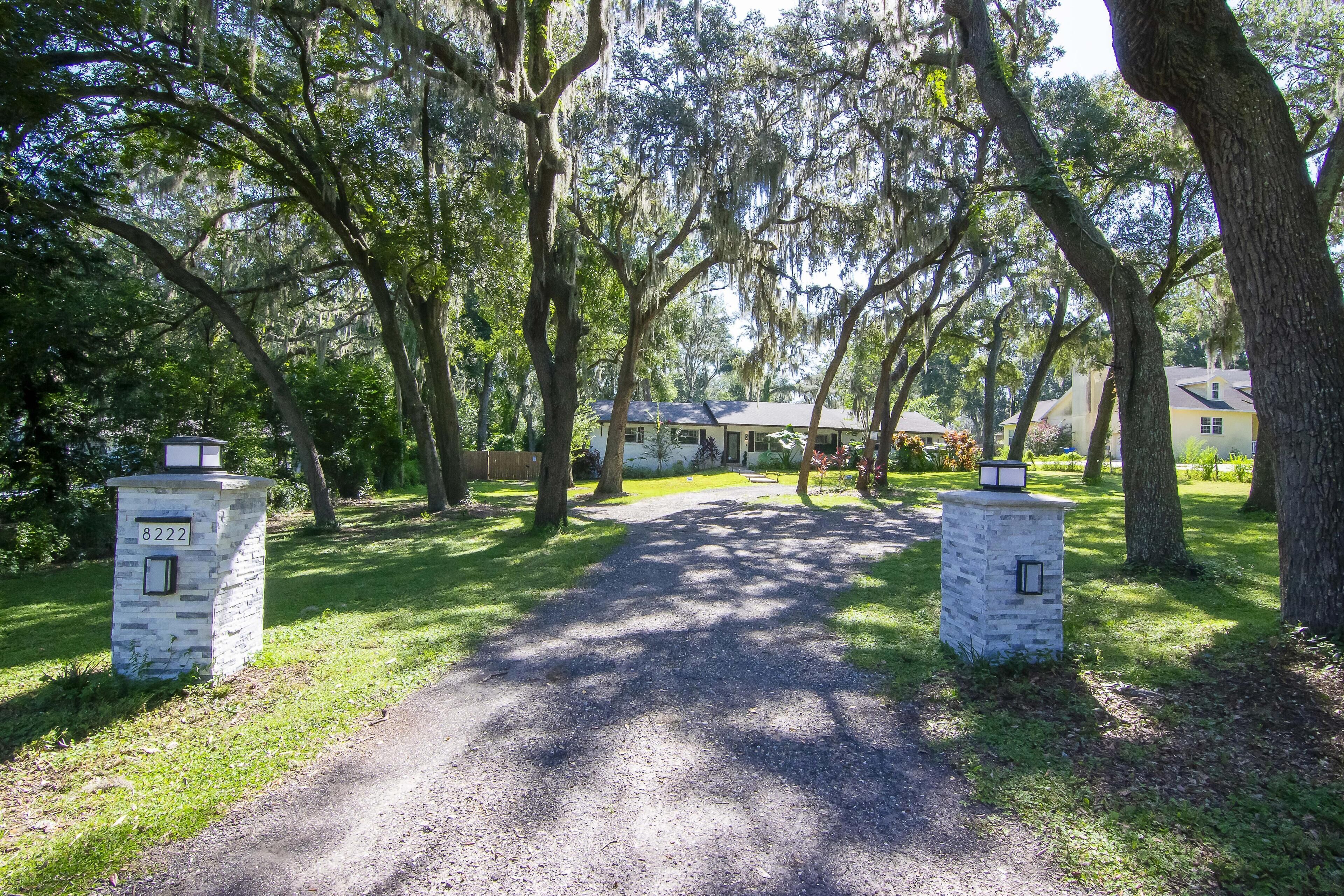Amazing Pool Home Retreat - Close to Downtown Tampa