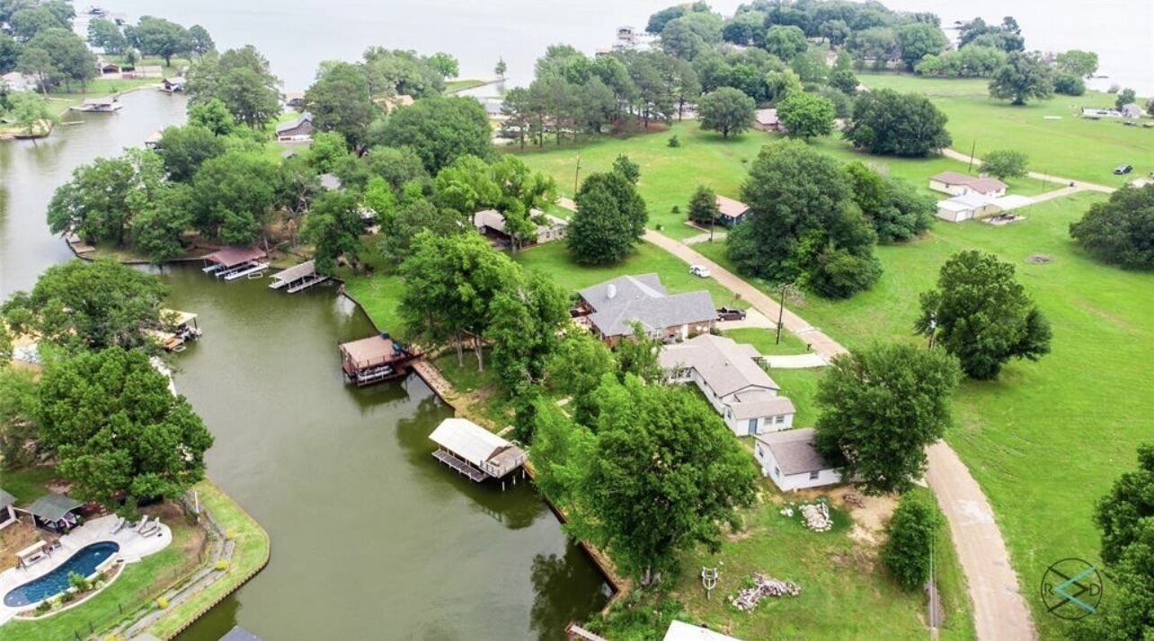 Hicks landing is the perfect place to enjoy time with family and has a huge yard