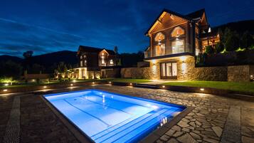 Vila luxo | 3 quartos, lençóis italianos Frette, roupas de cama premium