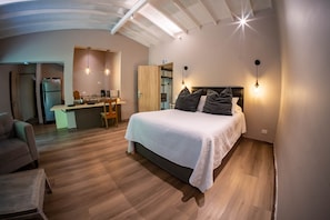 2 bedrooms, desk, iron/ironing board, travel crib - Ccccccccccccccccccccccccccccccccccccccccccccccccccccccccccccccccccccccc (Medellín)