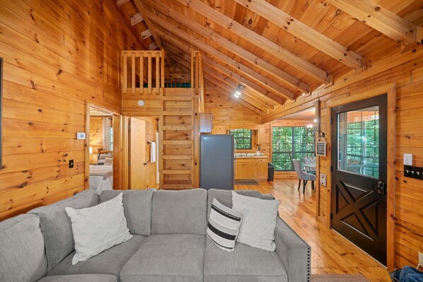 Smart-tv en een open haard