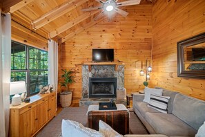 TV connectée, cheminée