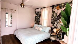 1 chambre, bureau, fer et planche à repasser, Wi-Fi