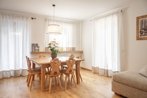 Desk, soundproofing, free cribs/infant beds, free WiFi - Chalet Falorie (Cortina d'Ampezzo)