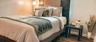 Cozy Cedartown Retreat
