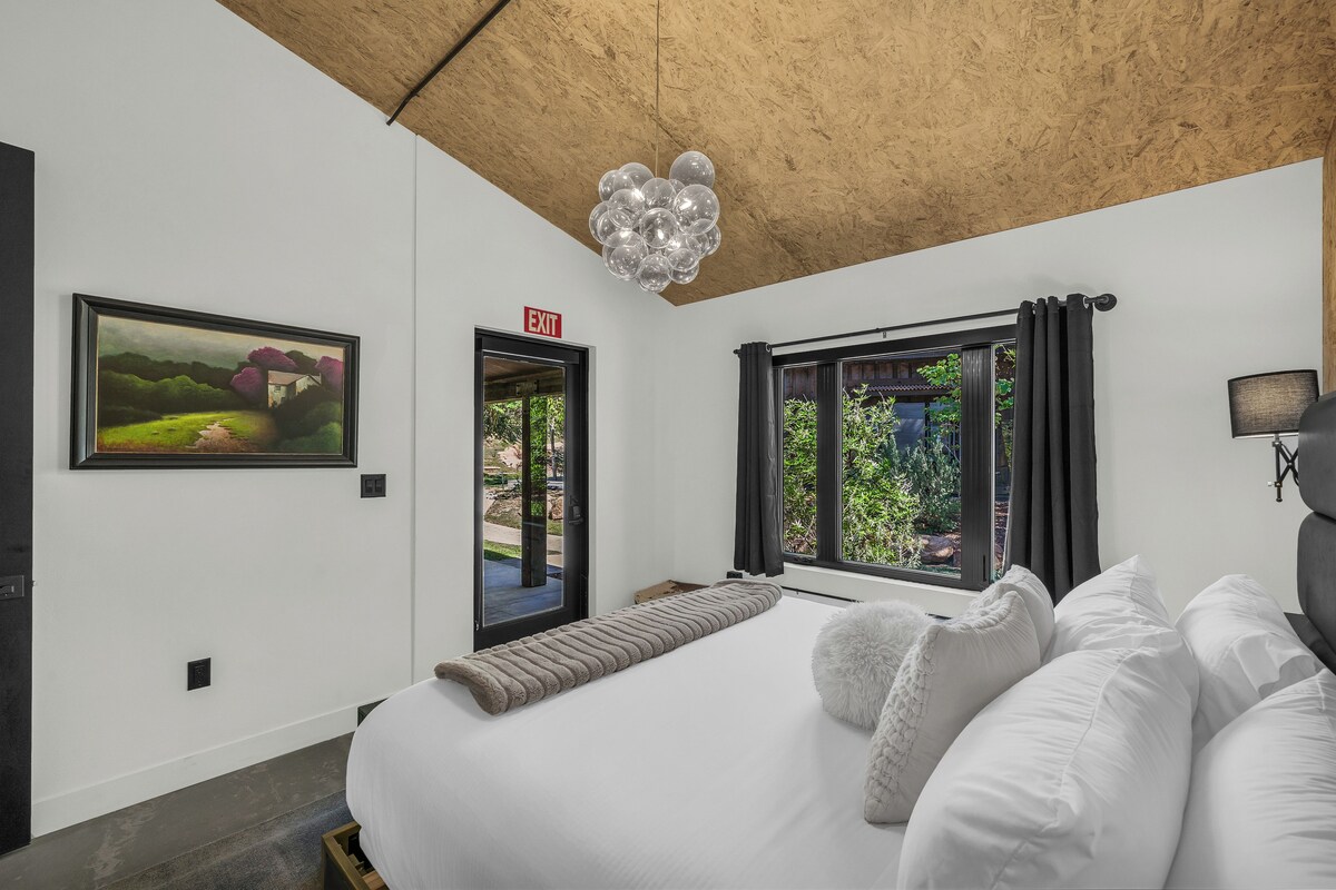 Villa Deluxe | Literie hypoallergénique, surmatelas, Wi-Fi gratuit, draps fournis