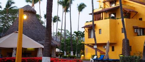 Piscine extérieure, piscine chauffée