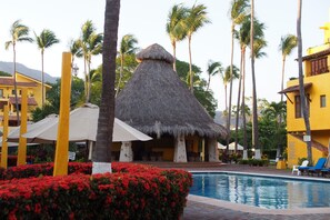 Outdoor pool, a heated pool - Villa in Club Santiago (Manzanillo)