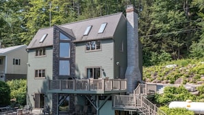 Exterior - Private Lakehouse Getaway for relaxing and fun! (Weare)