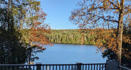 Private Lakehouse Getaway for relaxing and fun!